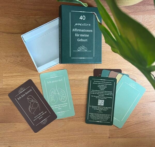IMG_0288 Kartenset zur Geburtsvorbereitung Flatlay mit zwei Beispielkarten
